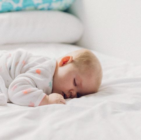 낮잠 안자는 아기 낮잠 잘 재우는 방법 알아보겠습니다.