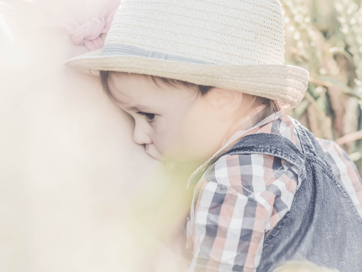 모유수유에 좋은 음식과 나쁜 음식